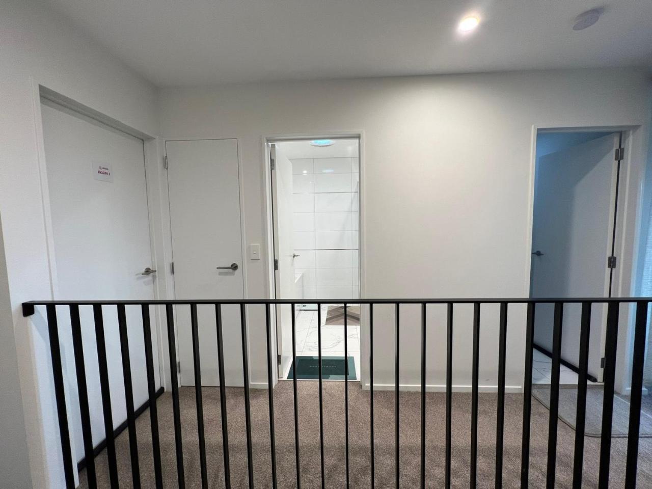 Ln Homestay In Flat Bush โอ๊คแลนด์ ภายนอก รูปภาพ